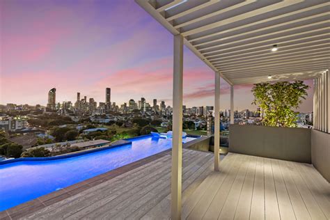 1502/140 Wellington Road East Brisbane QLD 4169.